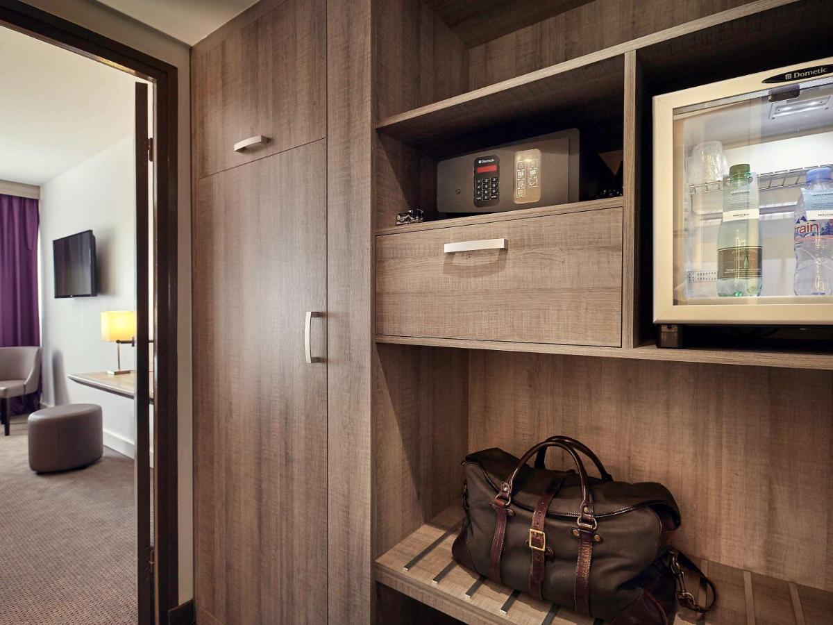 Mercure Versailles Paris Ouest Екстериор снимка