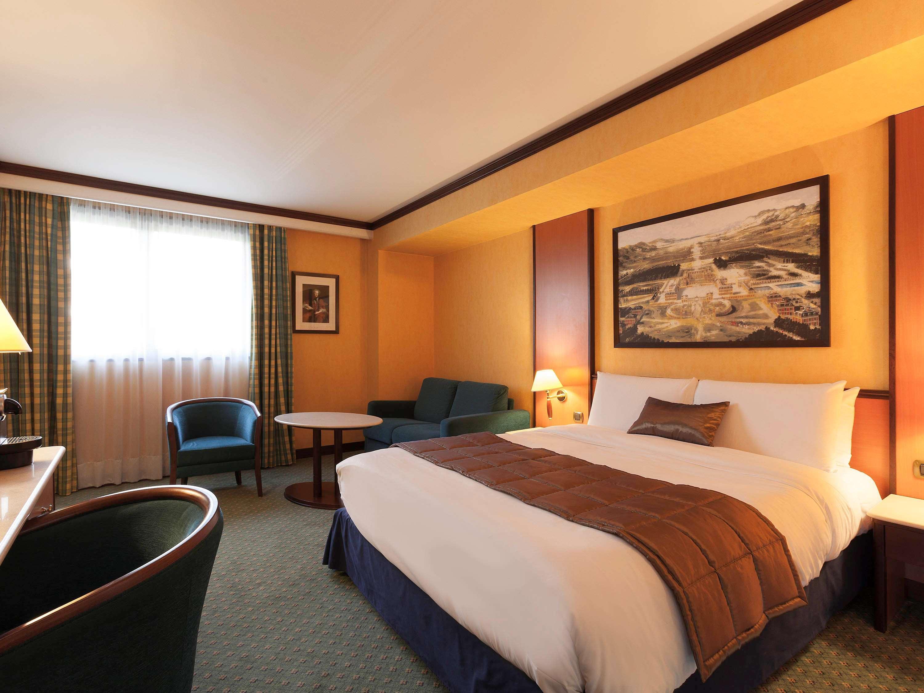Mercure Versailles Paris Ouest Екстериор снимка