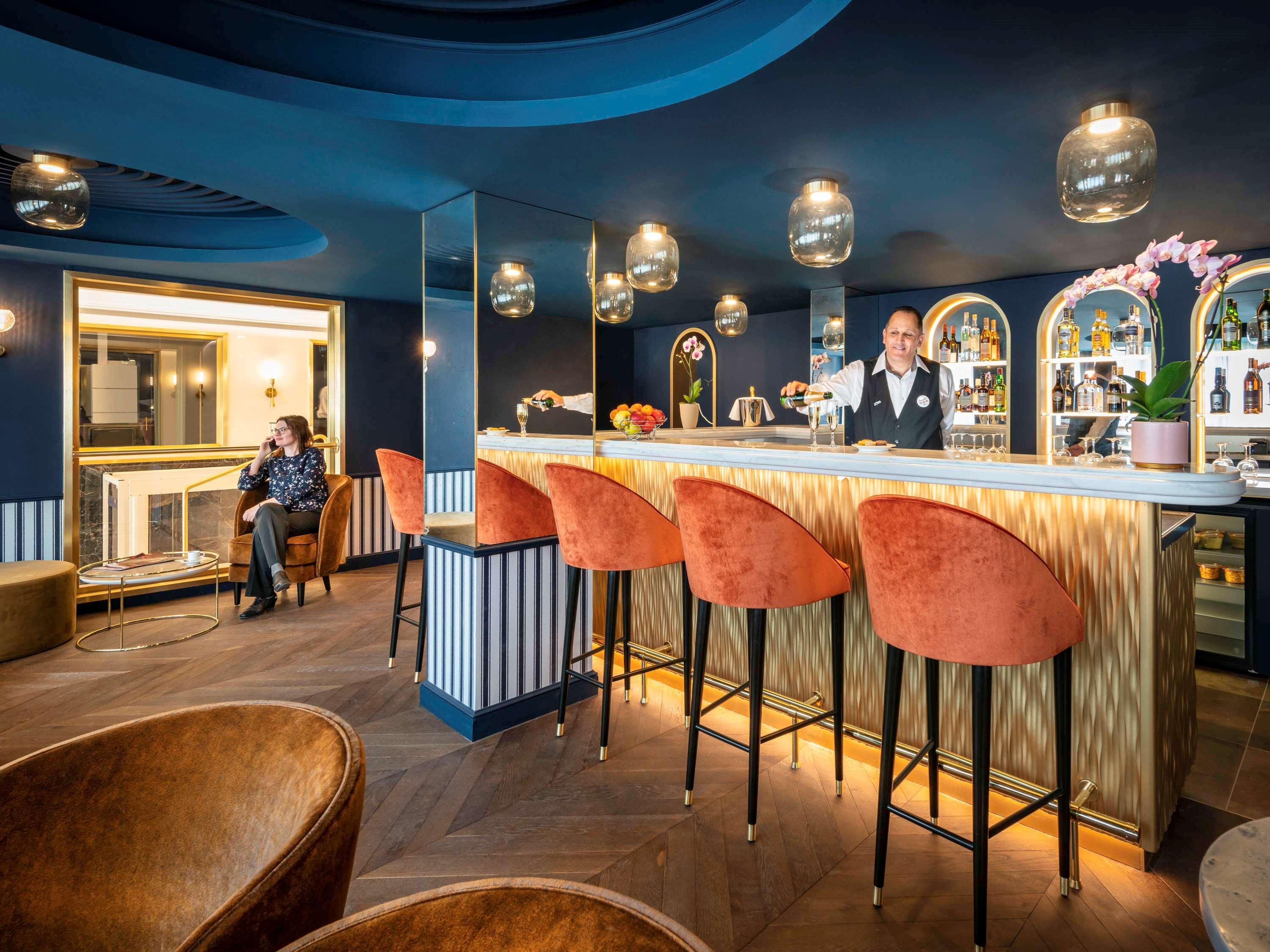 Mercure Versailles Paris Ouest Екстериор снимка