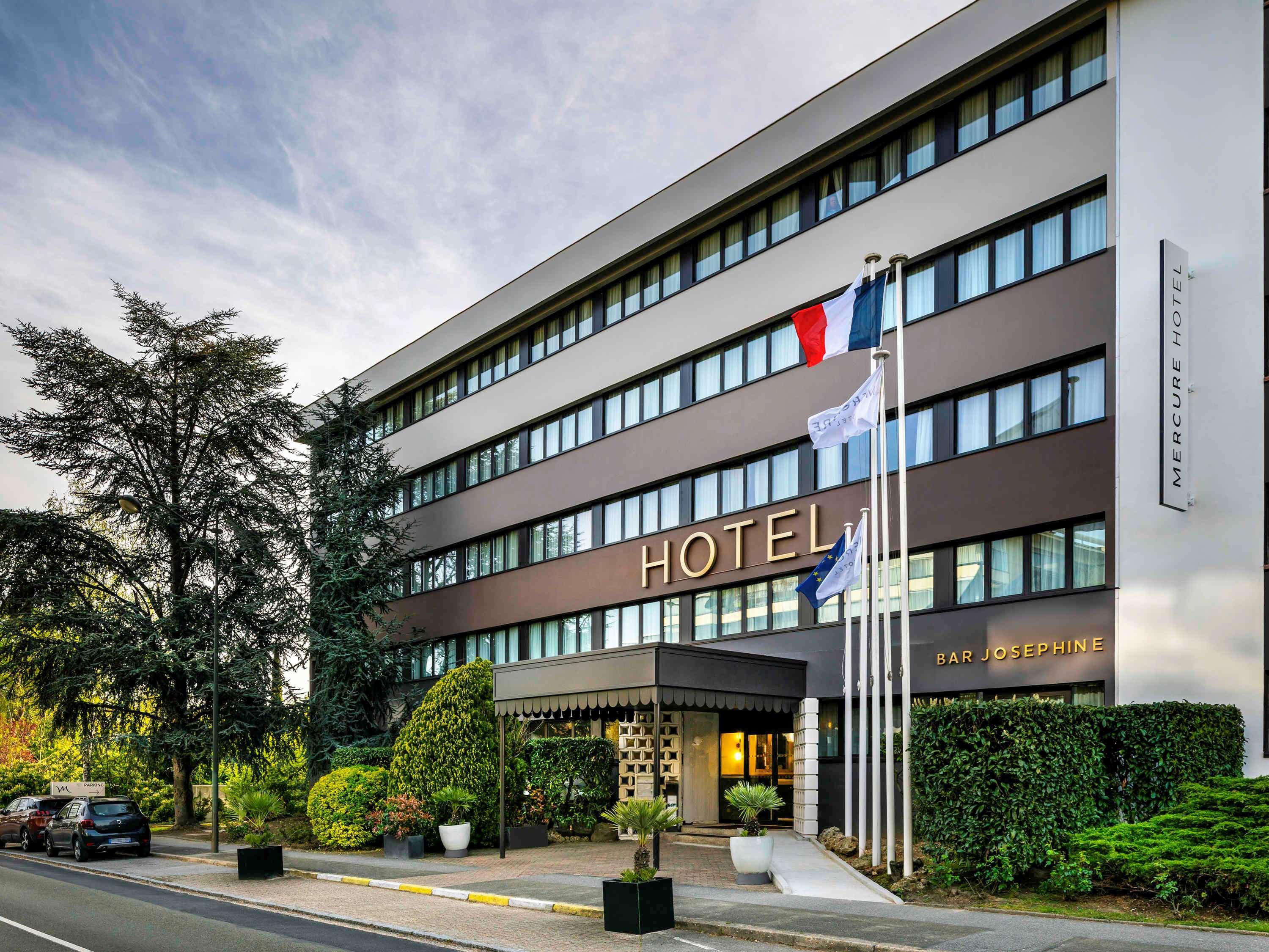 Mercure Versailles Paris Ouest Екстериор снимка