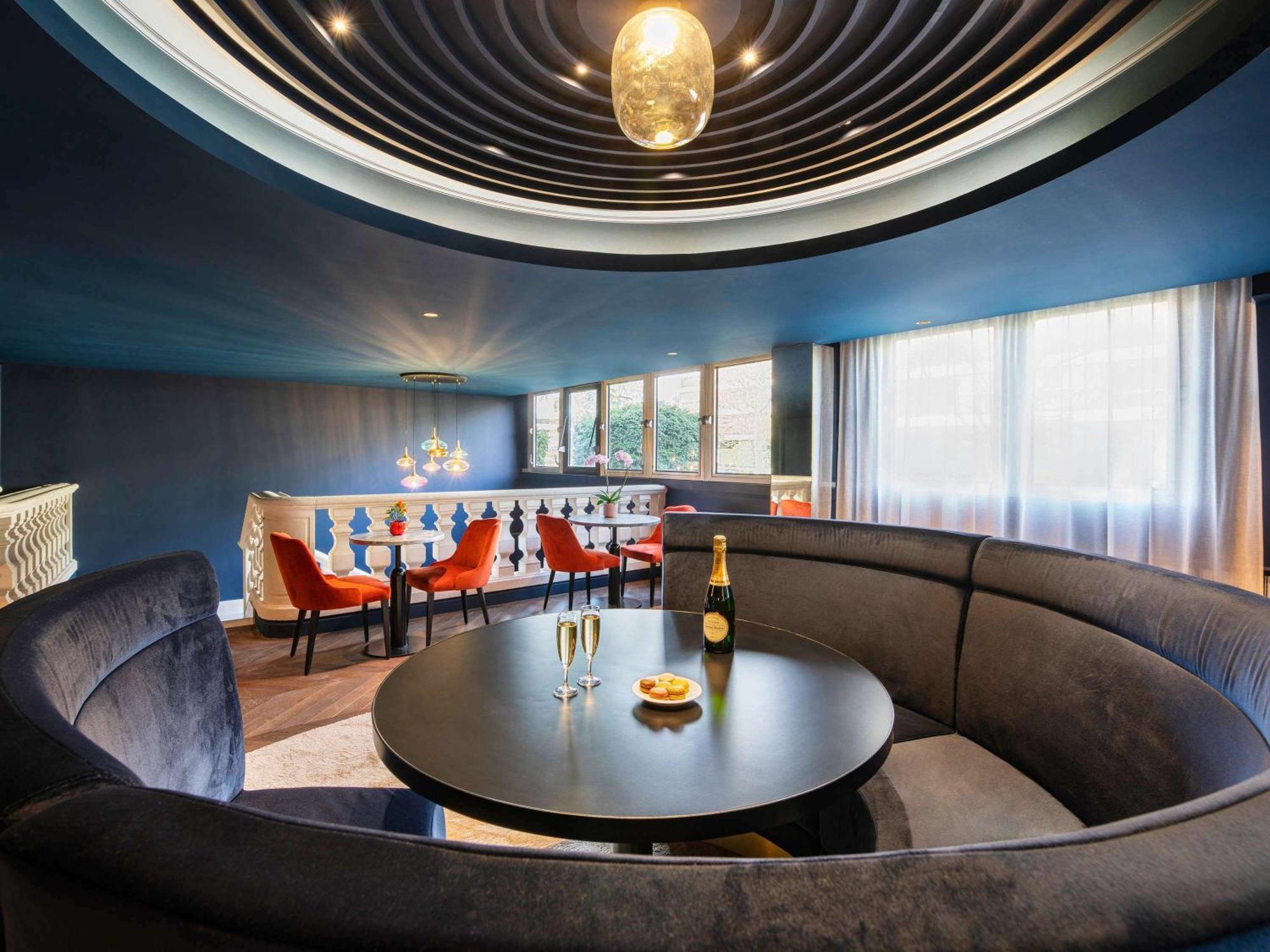 Mercure Versailles Paris Ouest Екстериор снимка