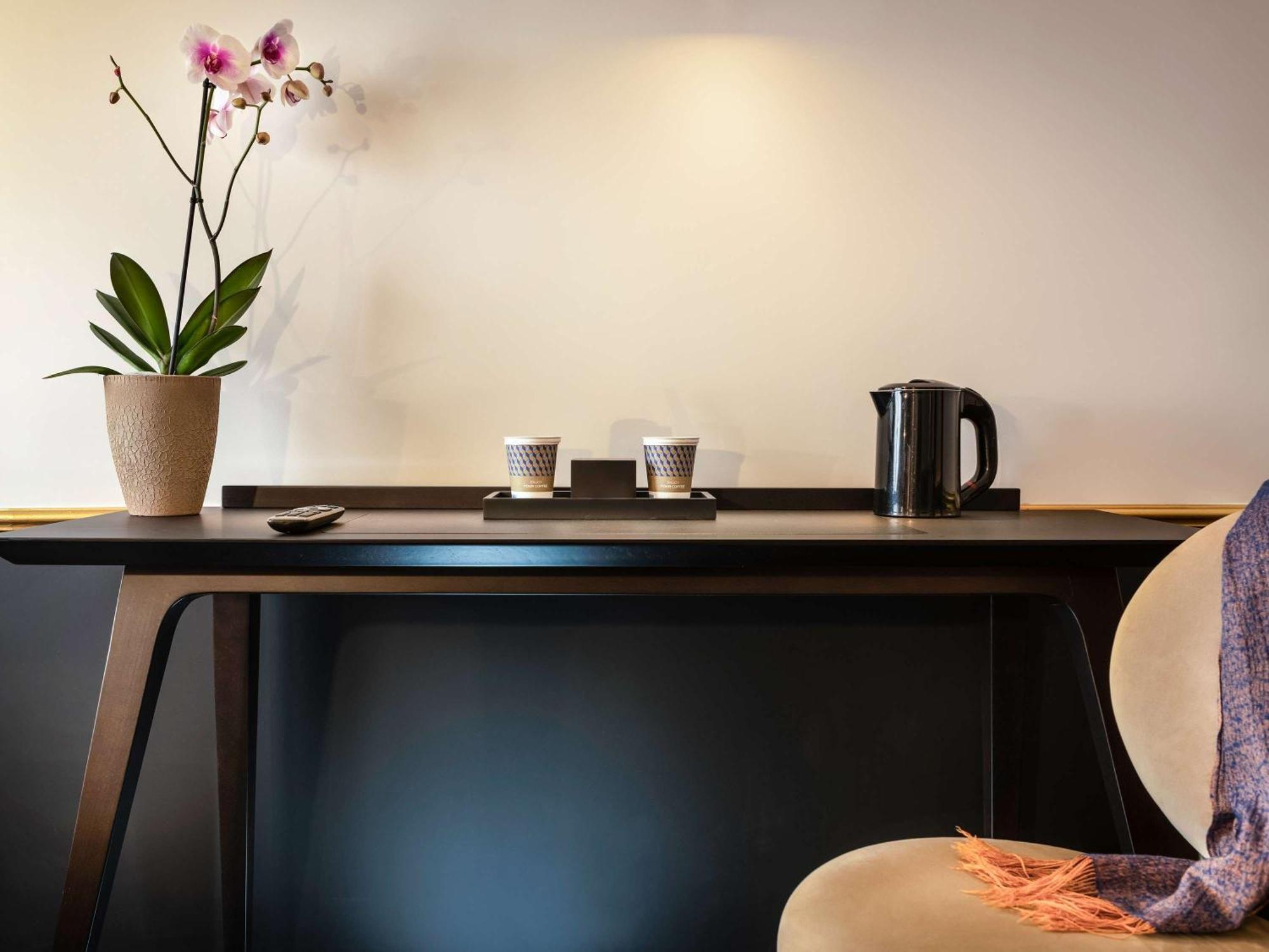 Mercure Versailles Paris Ouest Екстериор снимка