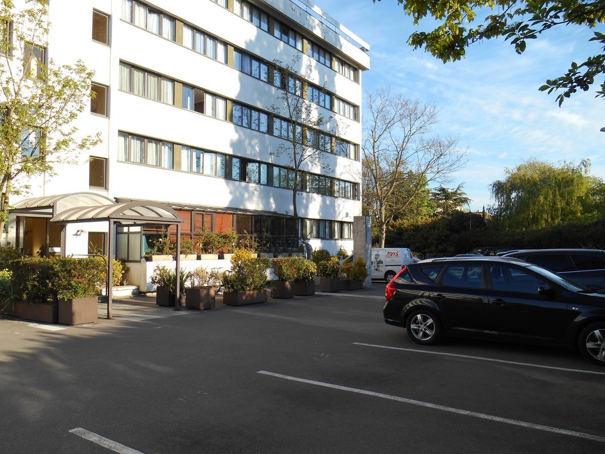 Mercure Versailles Paris Ouest Екстериор снимка